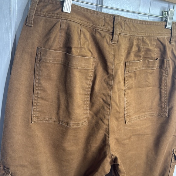 Banana Republic High-Rise Cargo Pant in Camel W1126 Sz 10 - Picture 7 of 9